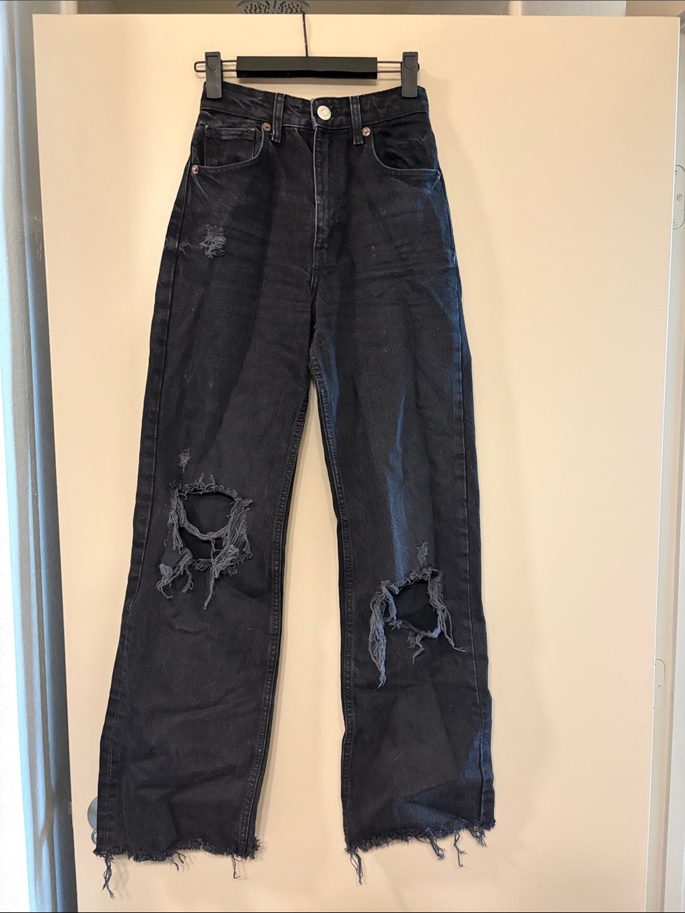 zara size 0 black jeans